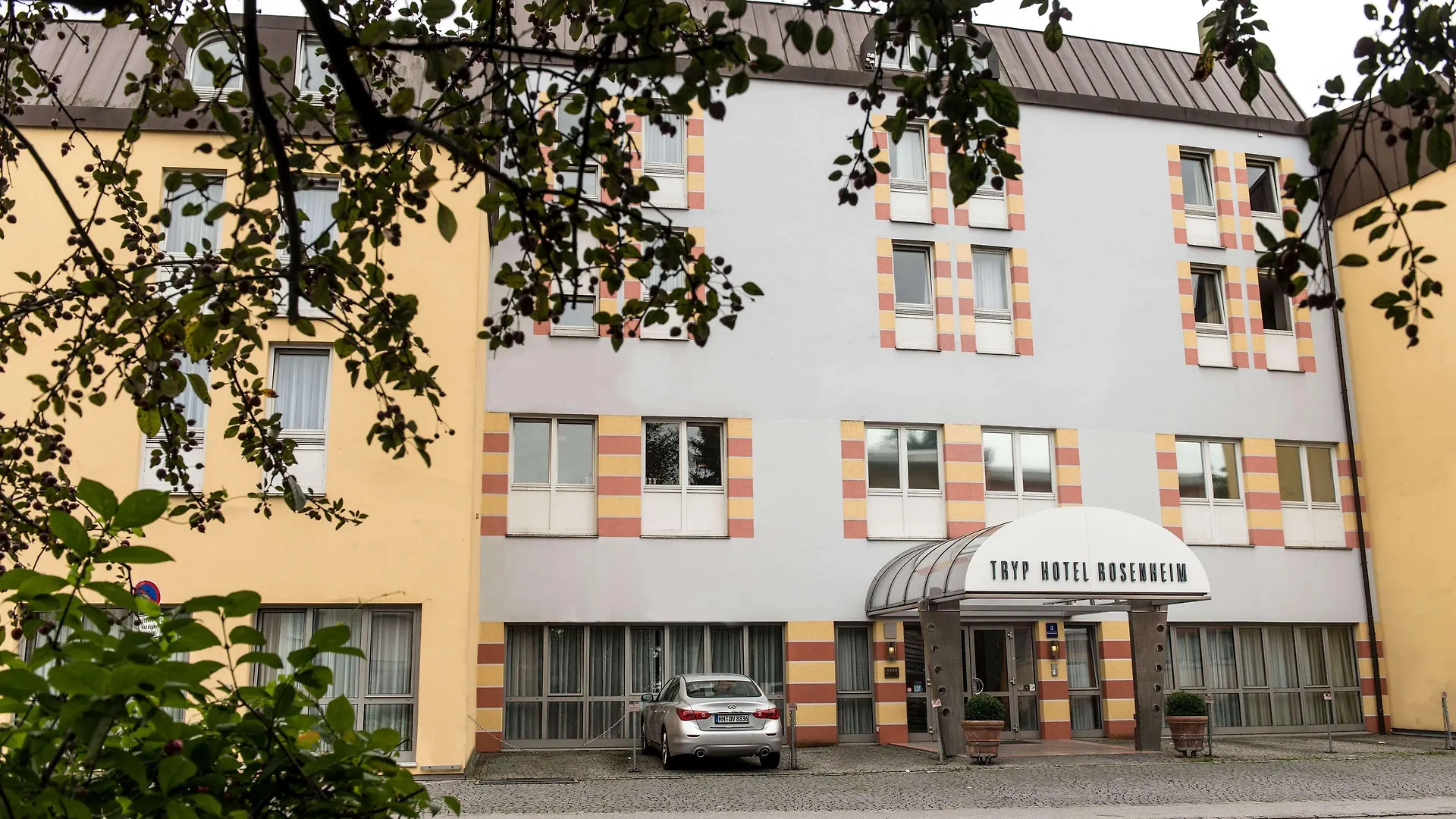 Tryp By Wyndham Rosenheim Hotel