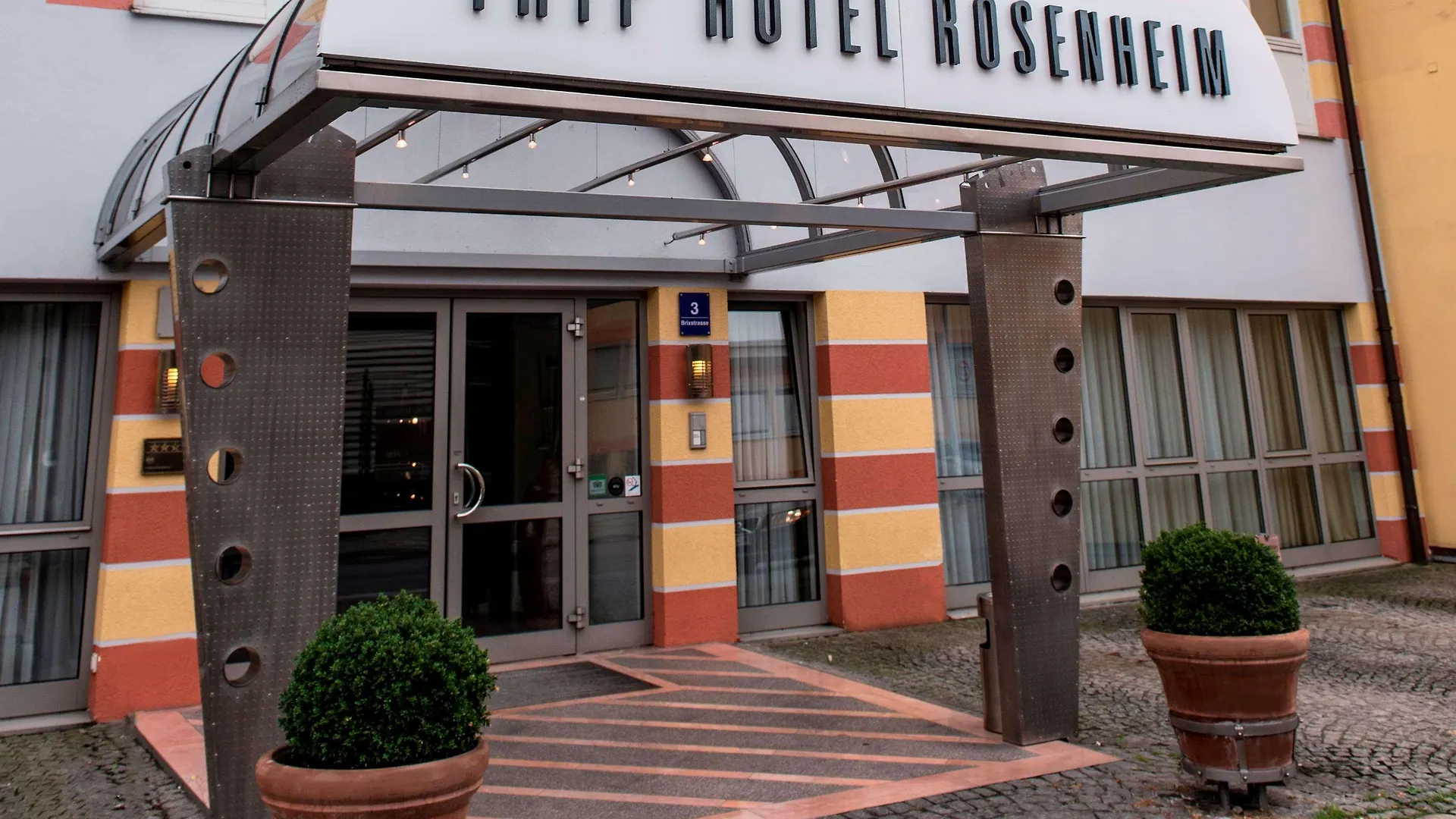 Tryp By Wyndham Rosenheim Hotel